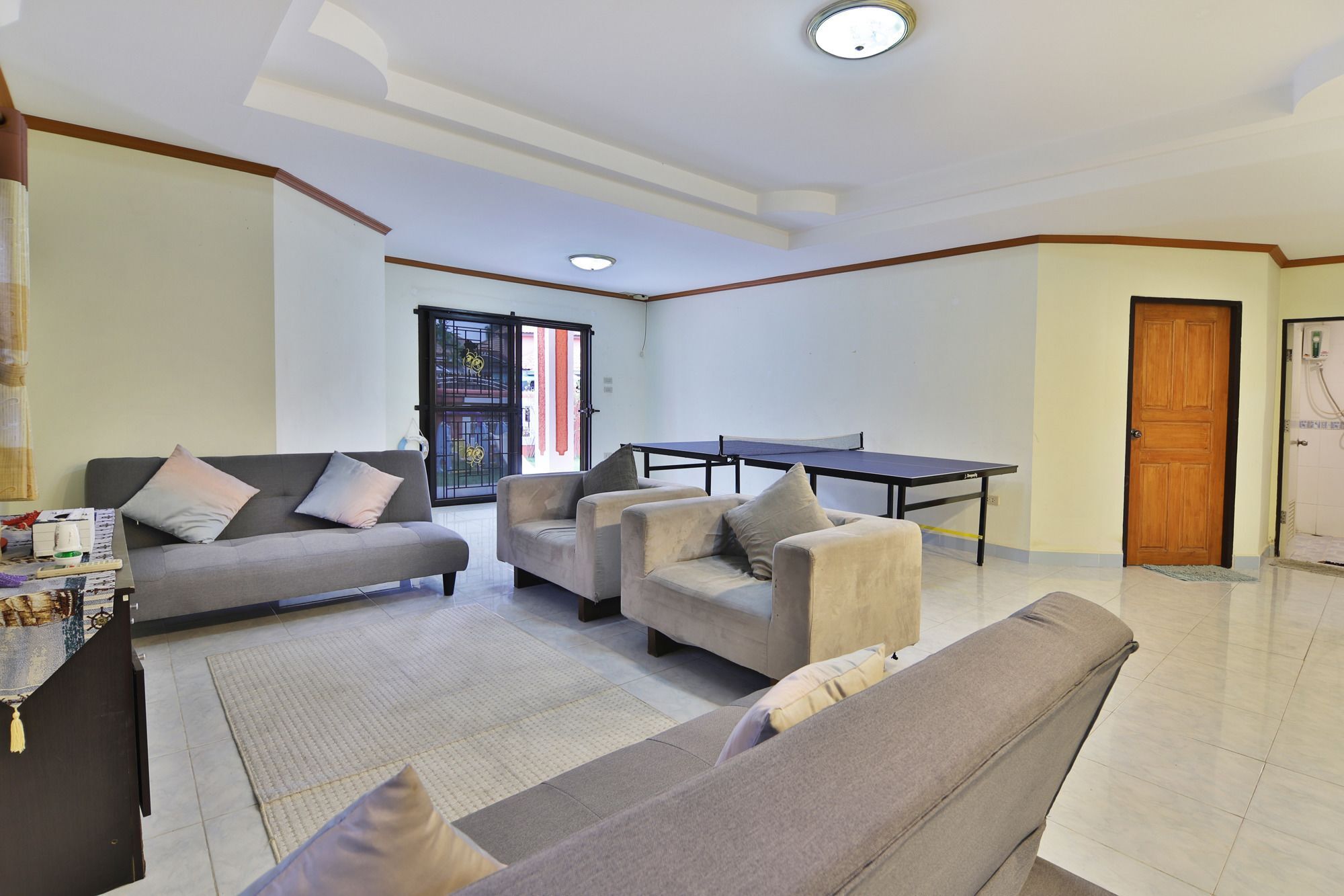 Nowhere Villa Pluto باتايا المظهر الخارجي الصورة