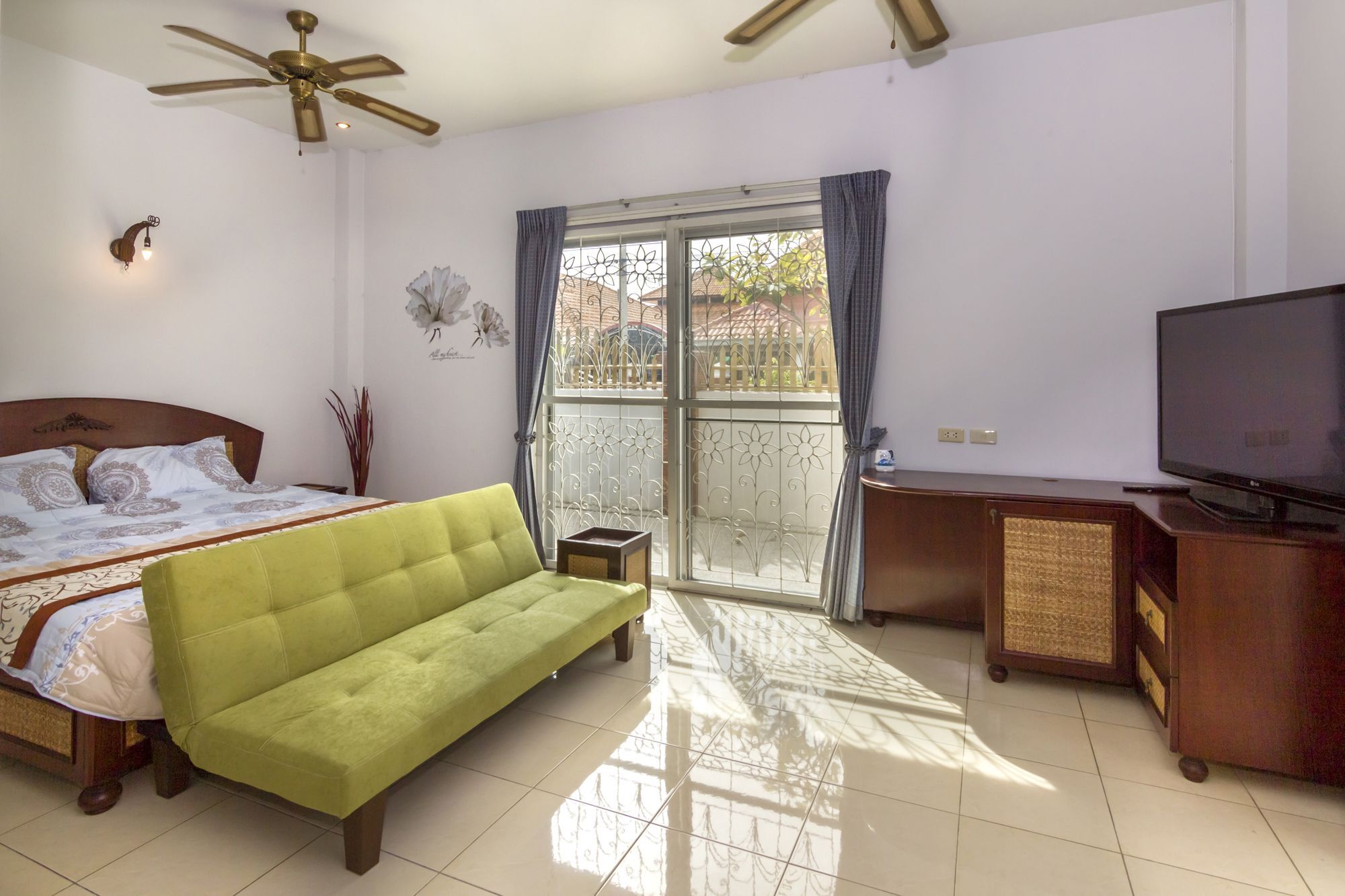 Nowhere Villa Pluto باتايا المظهر الخارجي الصورة